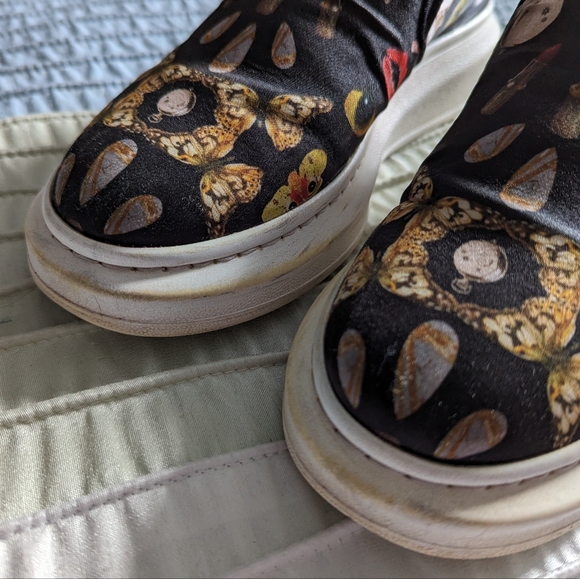 McQueen Obsession Slip On - Picture 2 of 9